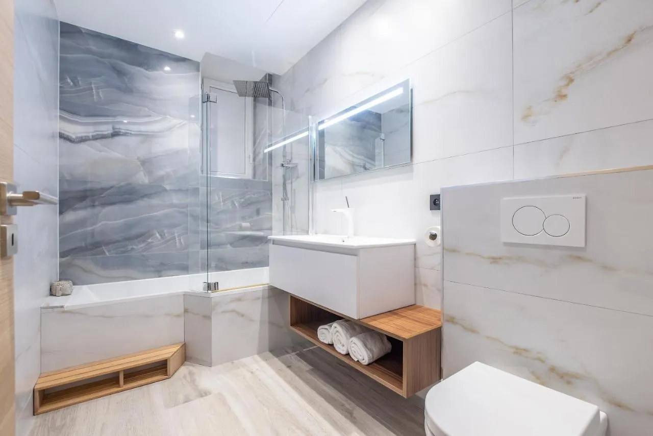 Residence Meynadier - Apartments - New - Ac - Wifi - Close Beach And Palais - Lra Cannes 0*,  France